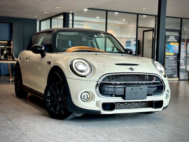 UNREG 2021 Mini COOPER S 2.0 3 Doors HUD Grade 5A - 1