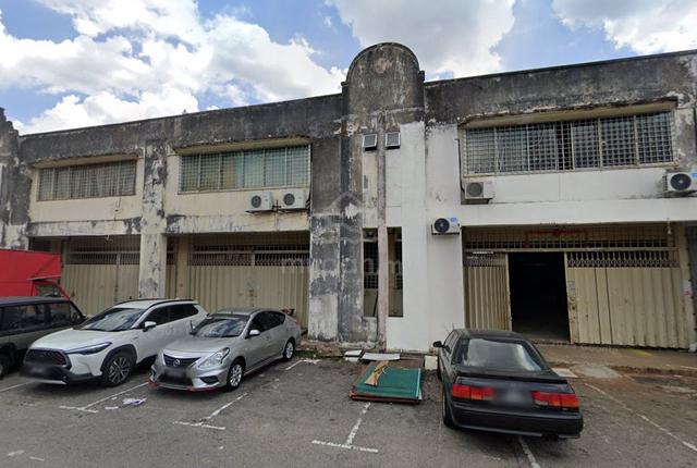 Pusat Perindustrian Sungai Chua 1.5 Storey Factory Warehouse for Rent 1