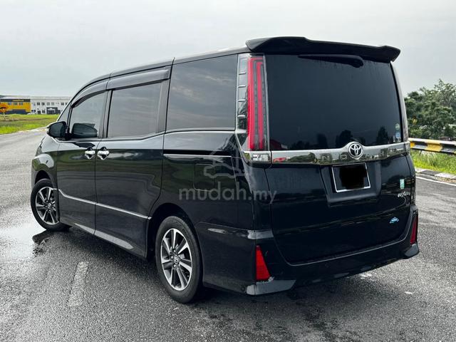 2020 Toyota NOAH 2.0 WXB (A) - 4