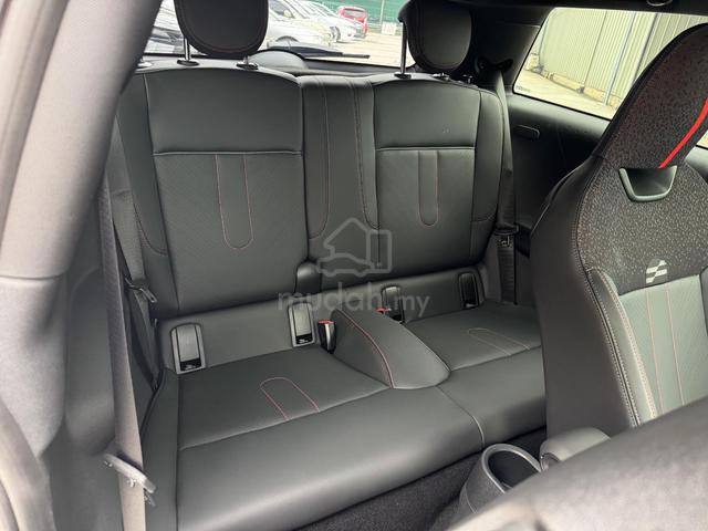 2025 Mini COOPER 2.0L JOHN COOPER WORKS Like New - 4