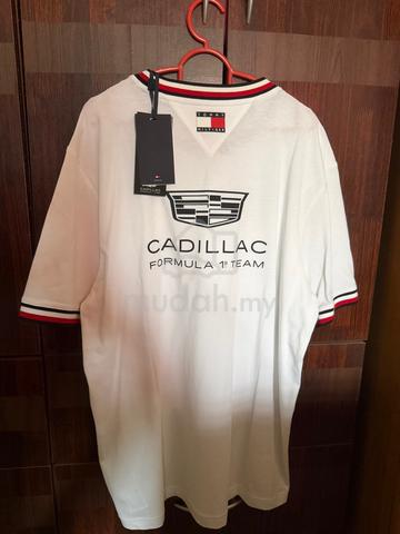 Cadillac x Tommy Hilfiger - photo 2 of 4