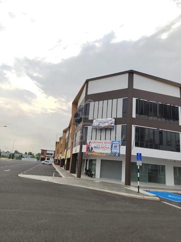 Nadi Setia Ecohill 2 Intermediate lot , Near Eco Majestic Semenyih 1