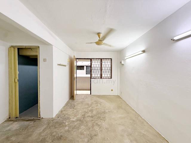Flat Pandan Indah 1
