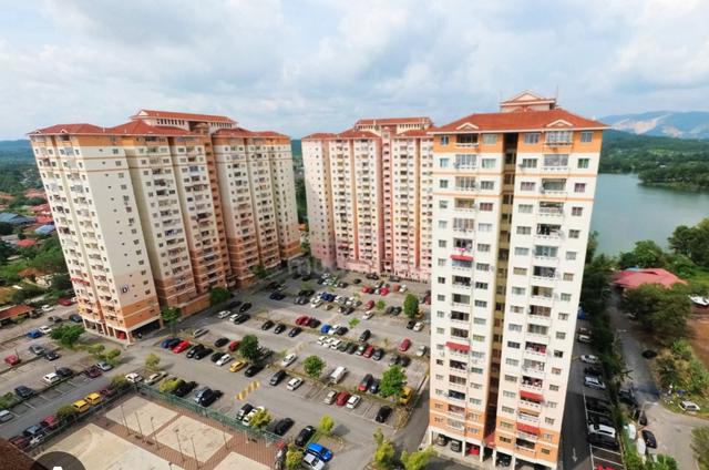 Apartment Laguna Biru, Kundang, Sungai Buloh-Single room (Male) 1