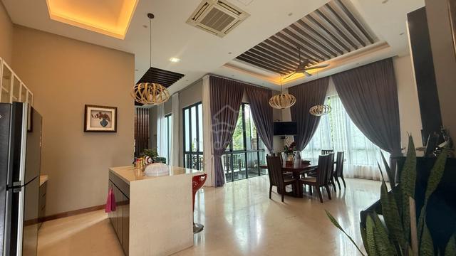 Taman Equine 3.5 Storey Bungalow House For Sale with Full Renovation 1