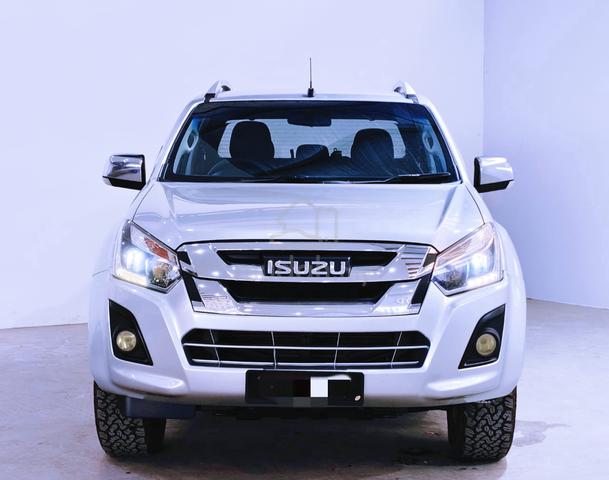 2016 Isuzu D-MAX 2.5 4X4 Premium (A) 💯 Full Loan - 1