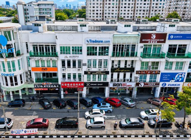 RAJA UDA BUTTERWORTH FACING MAINROAD OFFICE FOR FENT Nr AROMA HOTEL 1