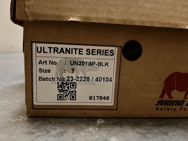 Rhino Safety Shoe - photo 4 of 4