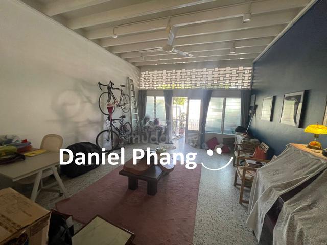 Georgetown 2 Storey Office use or own stay at Padang Victoria Area 1