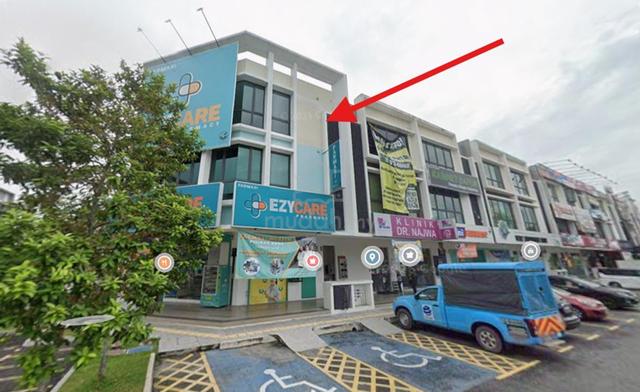 [CORNER LOT] 3 sty Facing Main Road Bandar Seri Putra Kajang for RENT 1