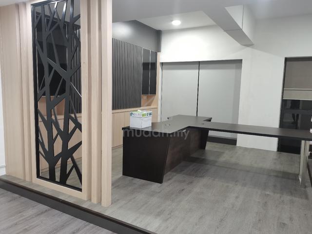 Office Duplex i-SOVO, Icon City 1