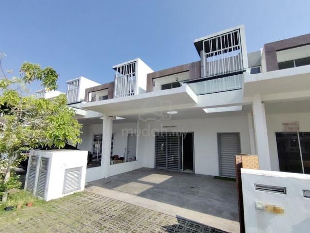 BELOW MARKET Double Storey Casa View Cybersouth Dengkil 1