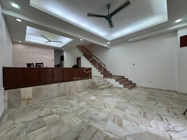 2Sty House Renovated, Well  Maintain Unit 1