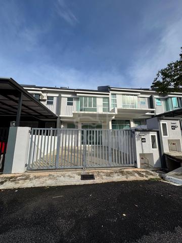Rumah Teres 2 Tingkat Cantik di Taman Bintang Maya 3 1