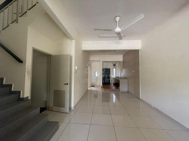 Jln Pulasan @ Tmn Puteri Pekan Nanas 2 Storey Terrace House for Rent 1