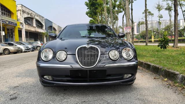 2004 Jaguar S-TYPE 2.5 SE SWB (A) - 1