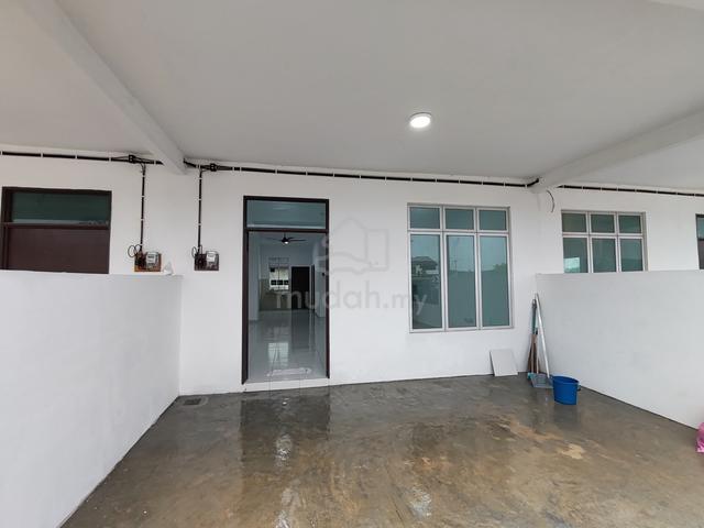 [Facing Empty] 3 Storey House, Scientex Kundang Jaya, Rawang 1