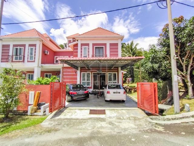 CORNER LOT! Semi-D Double Storey Taman Salak Maju Salak Tinggi 1