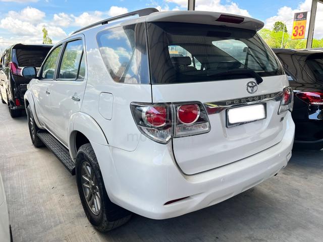 2015 Toyota FORTUNER 2.7 V (A) - 4