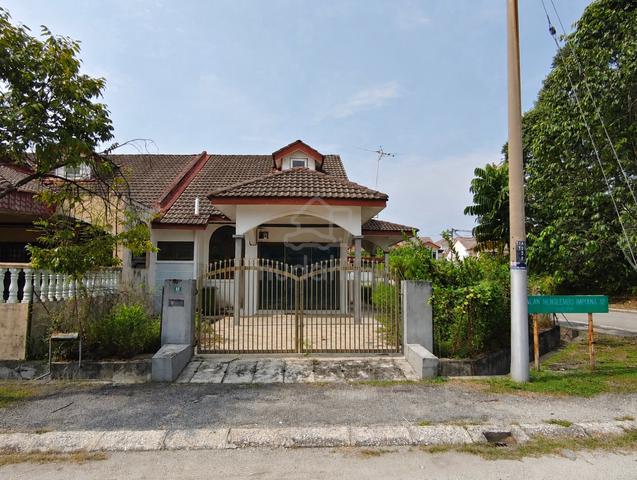 Corner House Menglembu Impiana | 1.5 Storey | 2,486 sqft | 4 Bedrooms 1