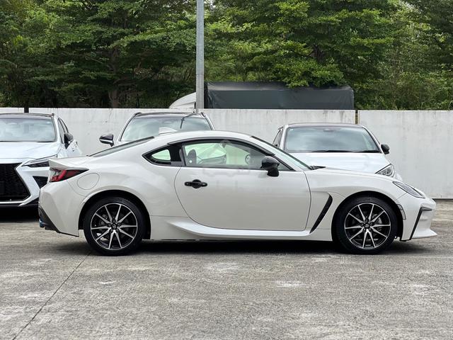 2022 Toyota 86 2.4 GR MT MY23 (M) - 5