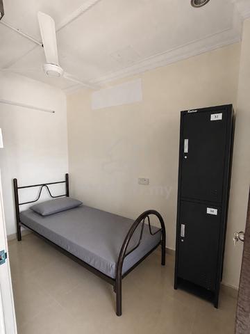 S2 Single room Lelaki Lengkap Berhampiran Oakland, Sendayan 1