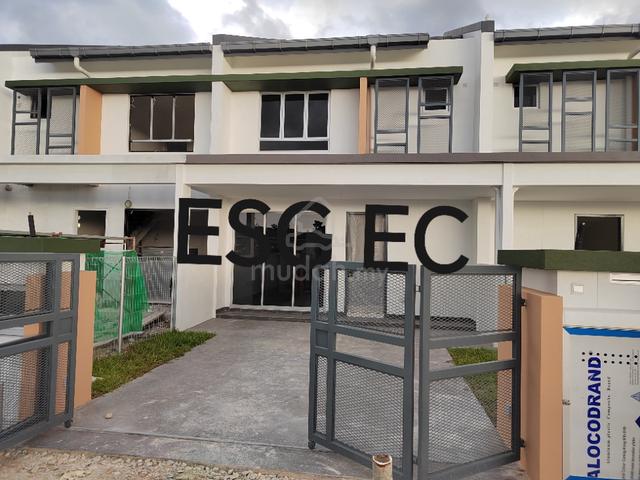 Below market house bukit raja double storey 20x75 alura lyra nadira 1