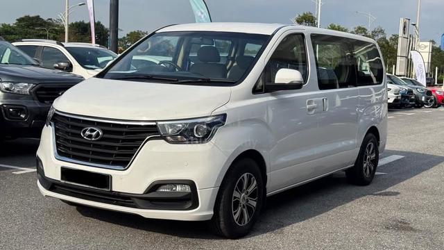 2018 Hyundai GRAND STAREX 2.5 ROYALE DELUXE (A) - 2
