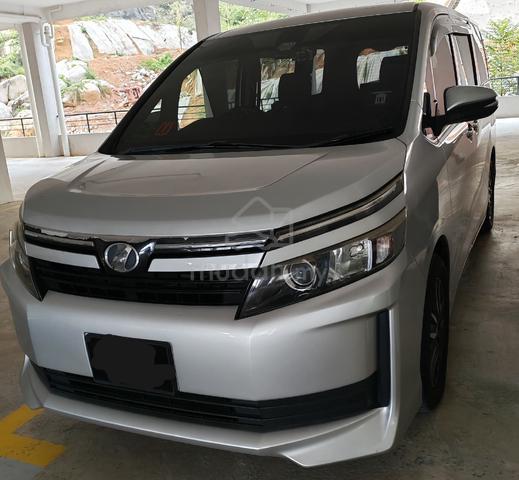 2016 Toyota VOXY 2.0 ZS (A) - 3