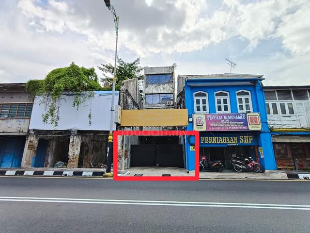 Kedai Pekan Melayu (Tingkat Bawah) Utk Disewa 1