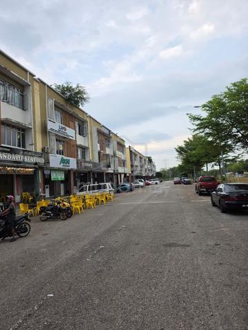 3 Storey face MAIN ROAD Sierra Perdana Masai Near Permas seri alam 1