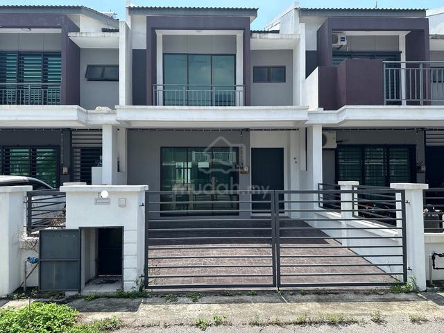 Double Storey Terrace Saujana Perdana. Saujana Utama, Sungai Buloh 1