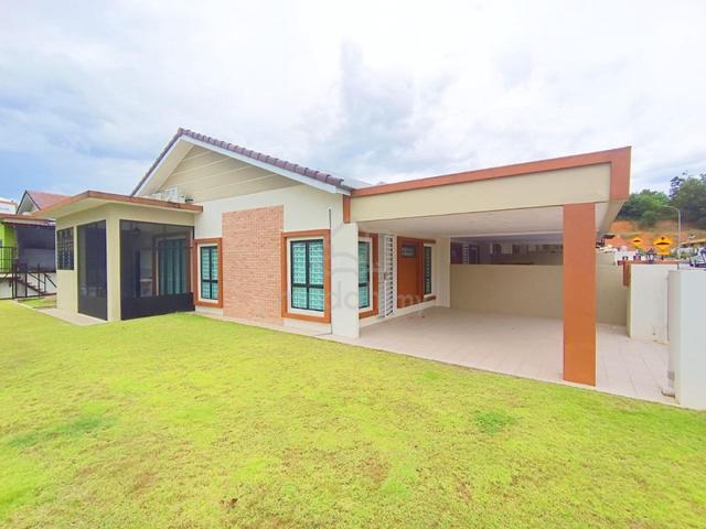 Single Storey Terrace CORNER LOT, Taman Bukit Mahogani, Kuala Klawang 1