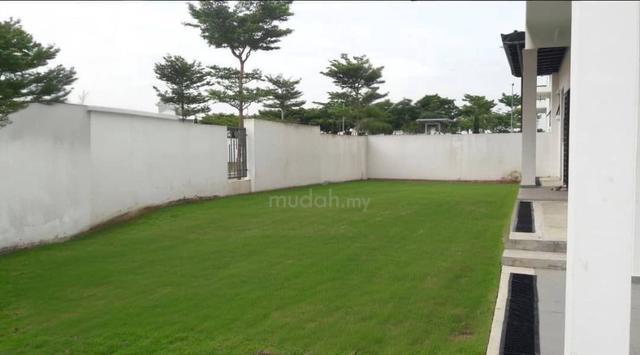 Bukit Indah Garden Villa 2 Storey Cluster Corner Lot with Extra Land 1