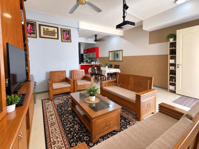 FACING OPEN ⭐ Double Storey Terrace Paragon 202 Taman Lestari Putra 1