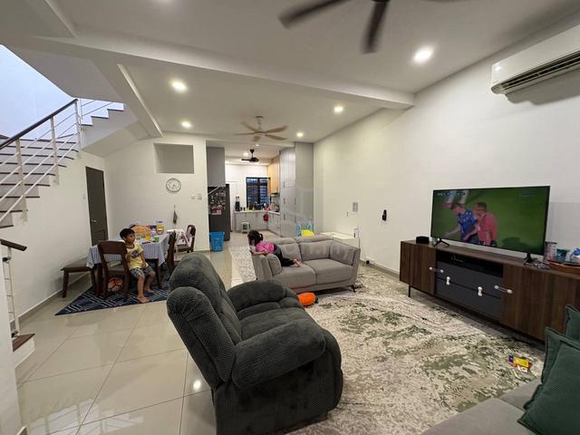 Open Facing + Renovated + 22x75 sq.ft, Bandar Mahkota Banting 1