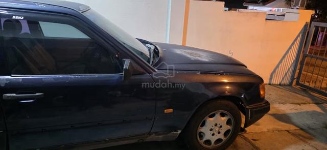 1995 Mercedes Benz 230E 2.3 (A) - 3