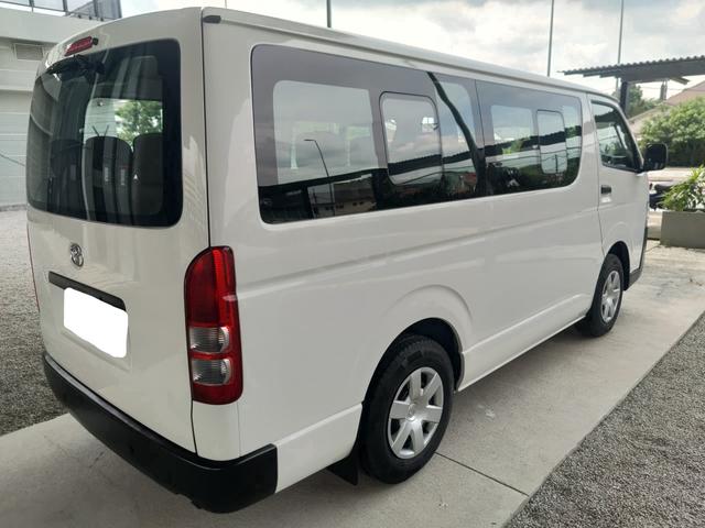 2023 Toyota Hiace 2.5 (M) 14 Seat Window Low Roof - 4