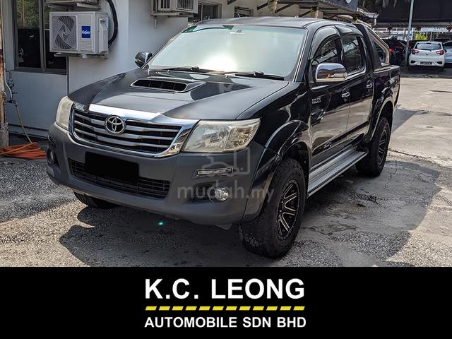 2013 Toyota HILUX 2.5 G VNT (A) - 1