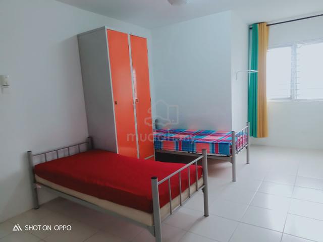 BILIK SEWA ( Kongsi ) Master Bedroom  1