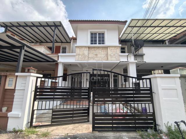 jp perdana gated guarded terrace 4 bathrooms 1