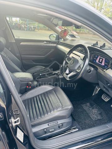 2021 Volkswagen PASSAT R-LINE 2.0L (A) - 5