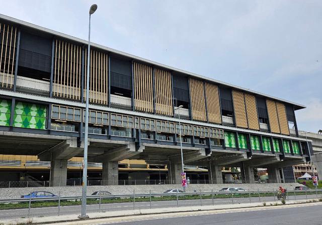 Seri Kembangan, Pangsapuri Seri Mas Ground floor 2 Units Shop 1