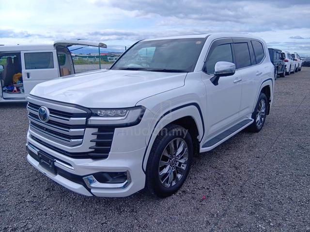 2025 BOOKNOW Modellista Toyota LANDCRUISER 3.5ZX - 3