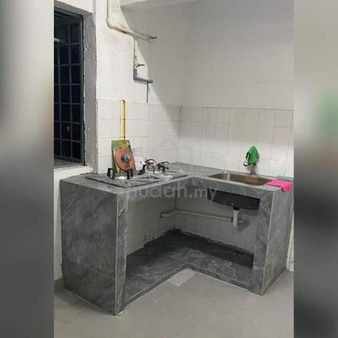 Flat Puchong Permai 1
