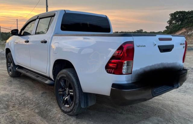 Toyota Hilux Double Cab 2.4 Auto E for Sale - 5
