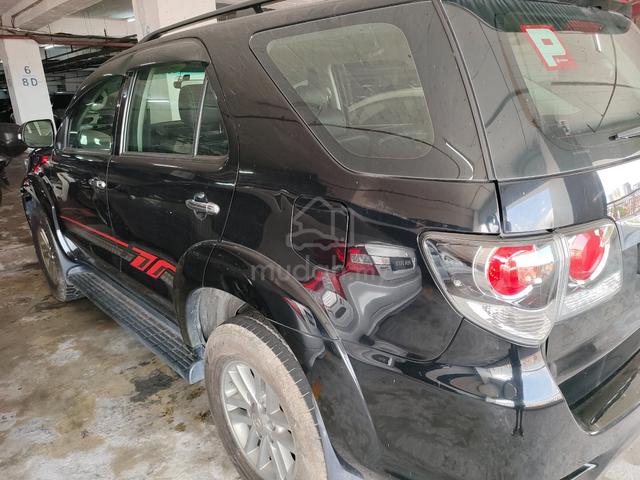2015 Toyota FORTUNER 2.7 V TGN51R ENHANCED (A) - 4