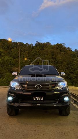 2015 Toyota HILUX 3.0 G TRD SPORTIVO (A) - 1