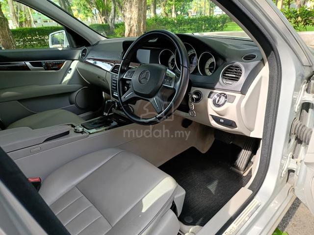 2012 Mercedes Benz C200 CGI BlueEFCY - 4