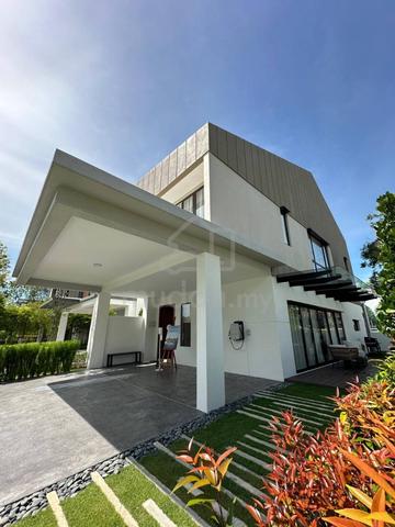 Luxury Residences SEMI-D and freehold Near Seremban!!!46x90 4600sgft 1